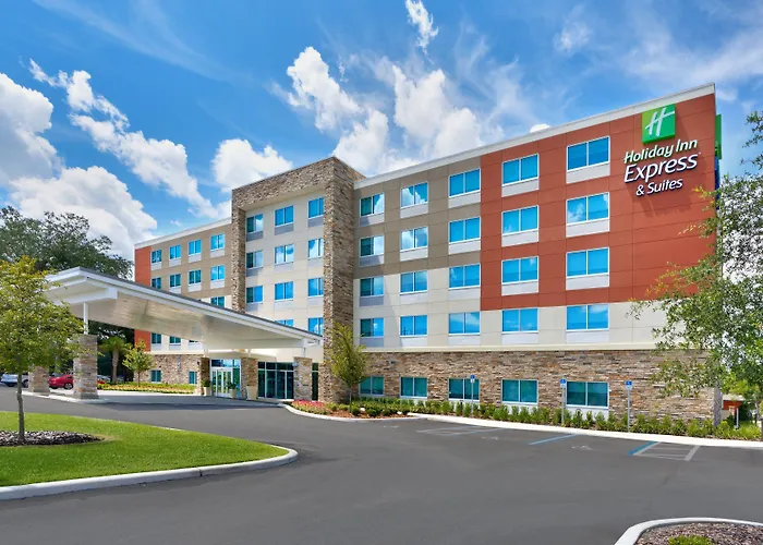 Holiday Inn Express & Suites - Gainesville I-75 By Ihg